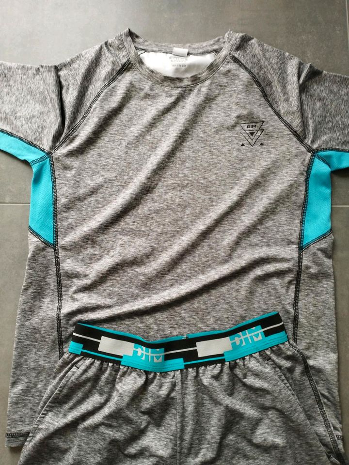 Sportset Shirt & Shorts Gr.164/176 DIM in Hagenbach