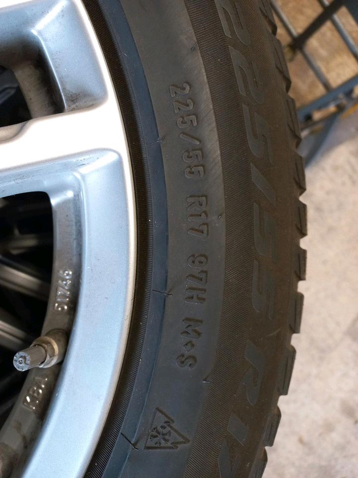 Alufelgen, Winterräder 225/55R17 mit Sensoren für MB E300 in Bechhofen