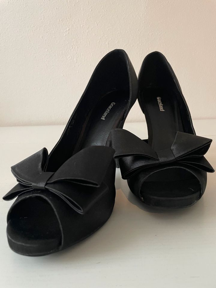 Abendschule Pumps High Heels, schwarz Gr.39 in Regensburg