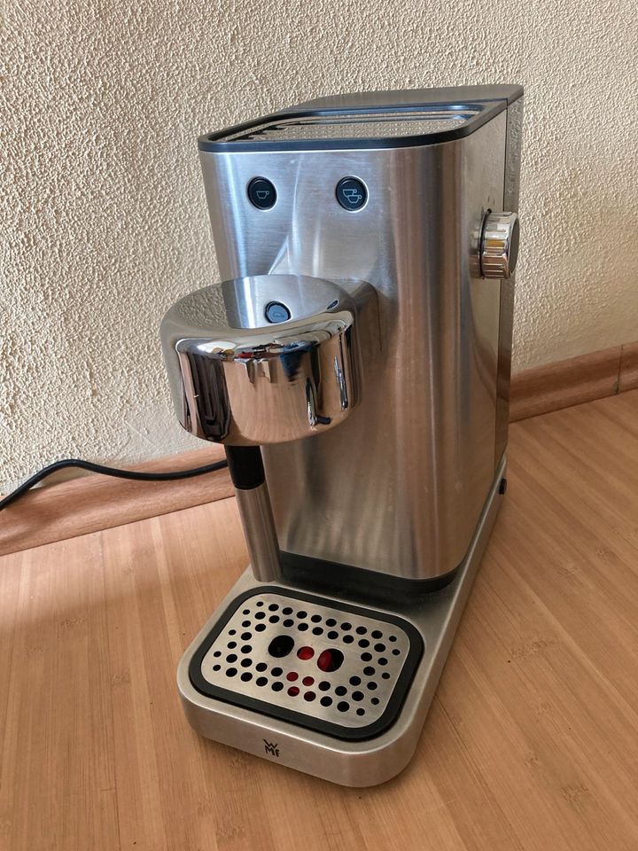 WMF Lumero Siebträger Kaffeemaschine mit Zubehör in Merzig