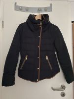 Warme Zara Daunenjacke winterjacke mit Kaputze Frankfurt am Main - Sachsenhausen Vorschau