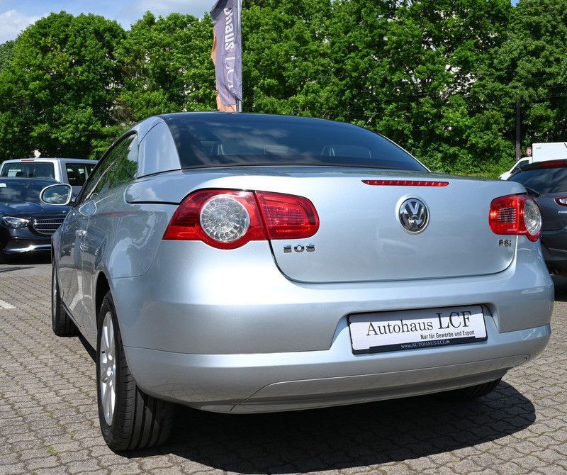 Volkswagen Eos 1.6 FSI Klimaauto PANO Sportsitze Sitzhz. in Laatzen