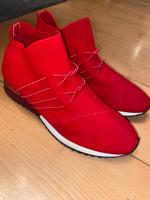Rote Schuhe mit Glitzersohle. Disko, Wandern Bayern - Bamberg Vorschau