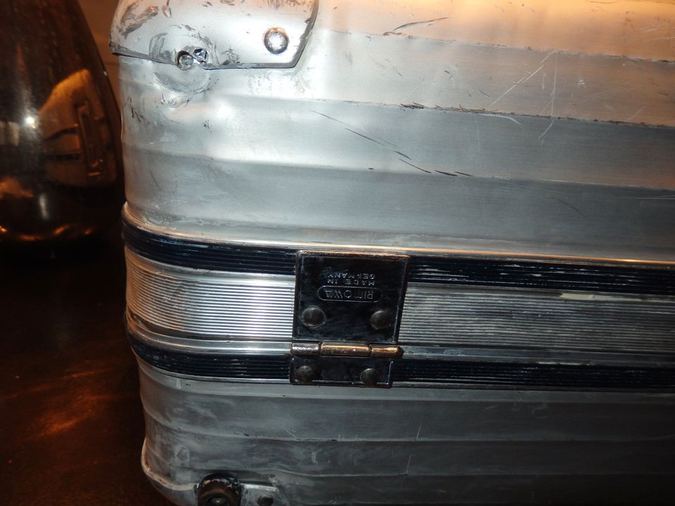RIMOWA Koffer Aluminium groß H:26cm T:52cm L:76cm in Insheim