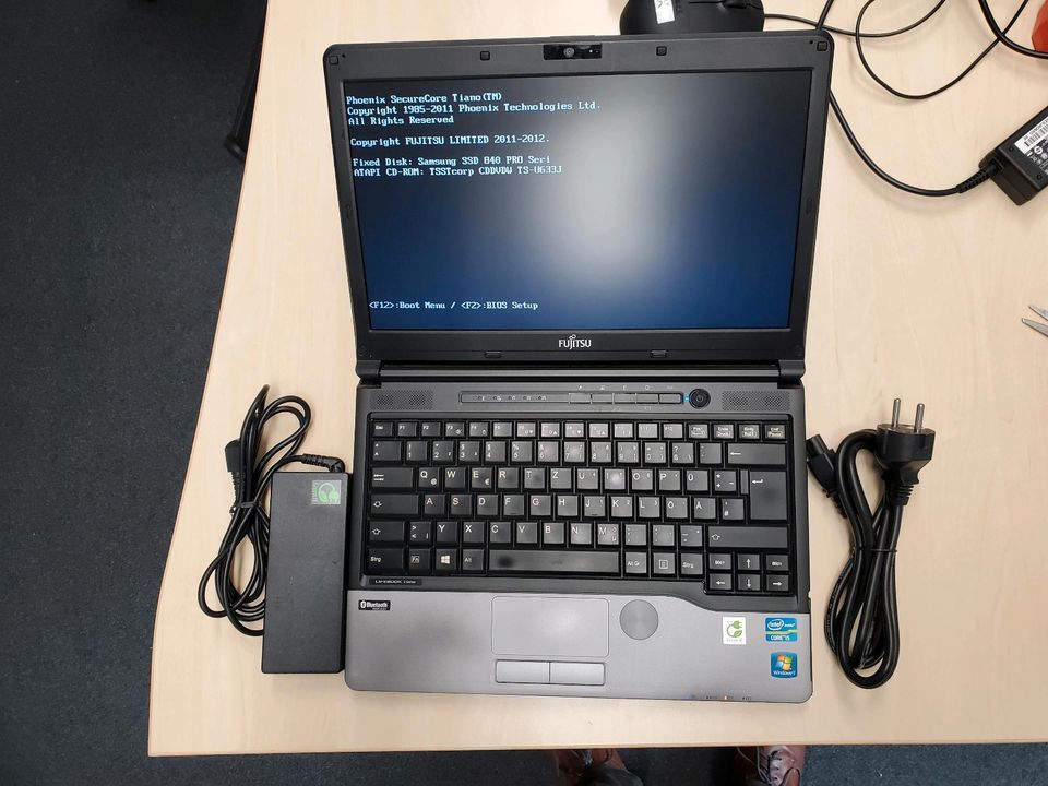 Fujitsu Lifebook S762, i5, 16gb ddr3, 256gb ssd, in Erfurt