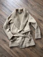 Strickjacke beige mit Bindegürtel, Gr.34 Niedersachsen - Syke Vorschau