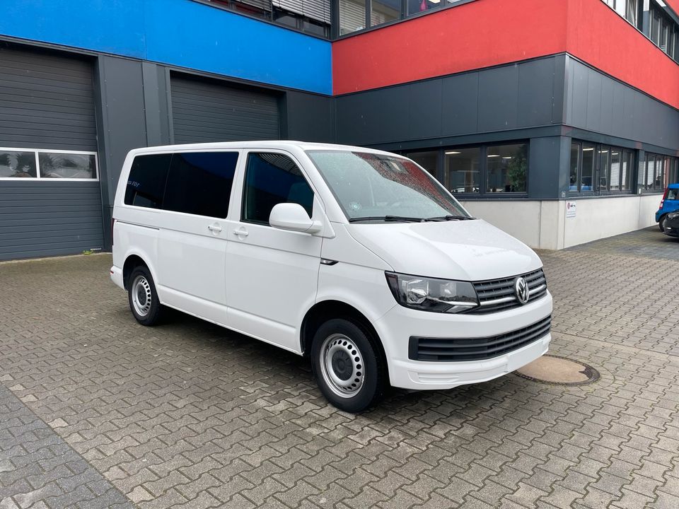 VW T6 Camper 5-Sitzer Standheizung Navi RFK Wohnwagenausbau AHK in Mönchengladbach