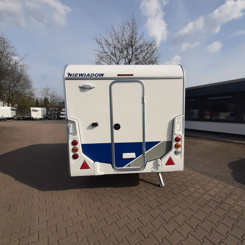 SONDERPREIS! Wohnwagen Niewiadow 293x190x184cm 1000kg zGG in Dorsten