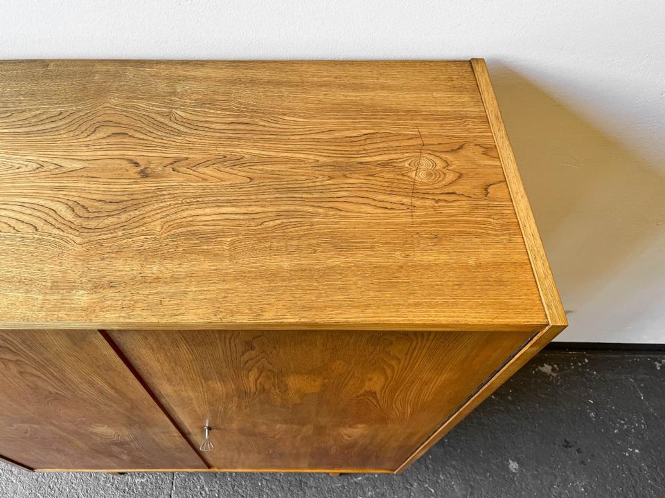 wäscheschrank schrank hellerau kommode alt vintage OH-SO-NICE in Berlin