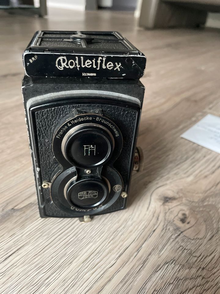 Rolleiflex zweiäugige Spiegelreflexkamera aus dem 1930 wen in Everswinkel