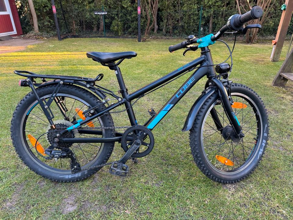 Kinderfahrrad Cube Acid 200 Allroad – schwarz/mint – mit Zubehör in Schenefeld