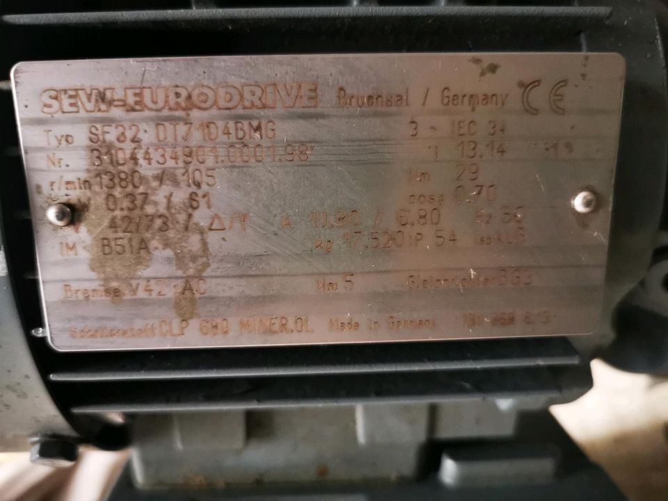 SEW Eurodrive SF32 DT71D4BMG Elektromotor in Aalen