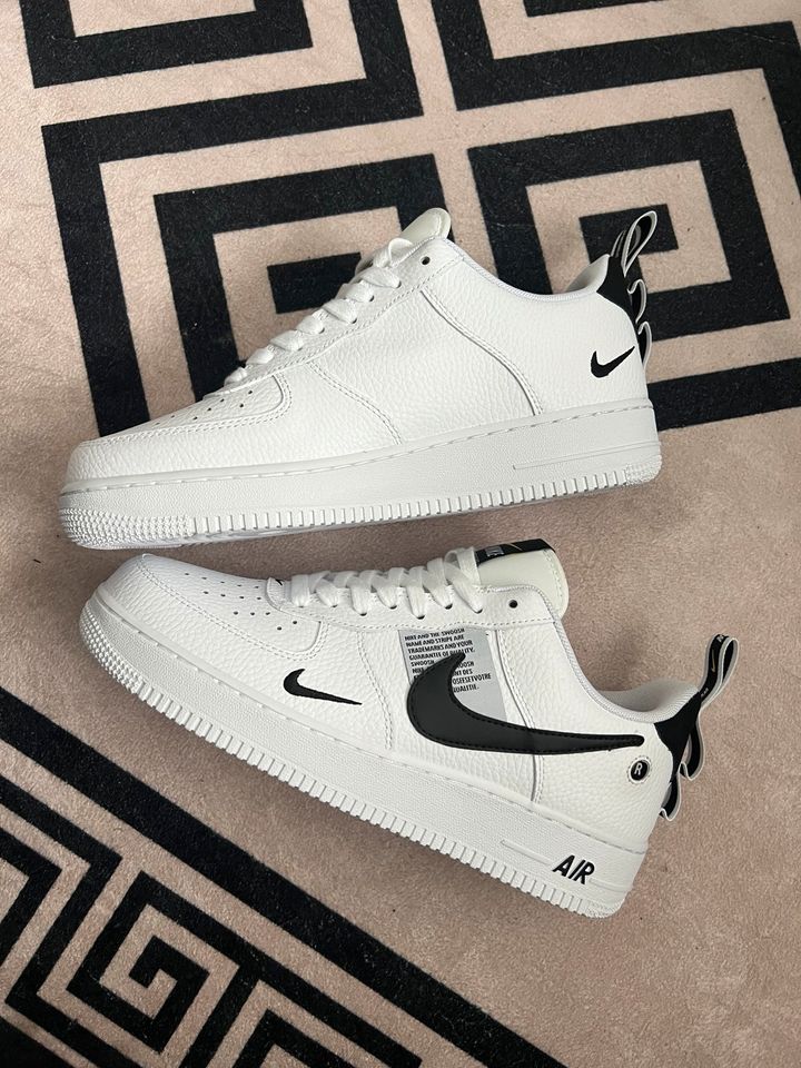 Nike Air Force 1 07 LV8 Utility White in Adelsheim