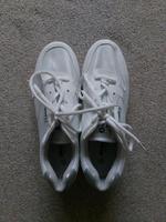 Damen Halbschuhe Sneaker Schnürschuhe Gr. 41 Thüringen - Neuhaus Vorschau