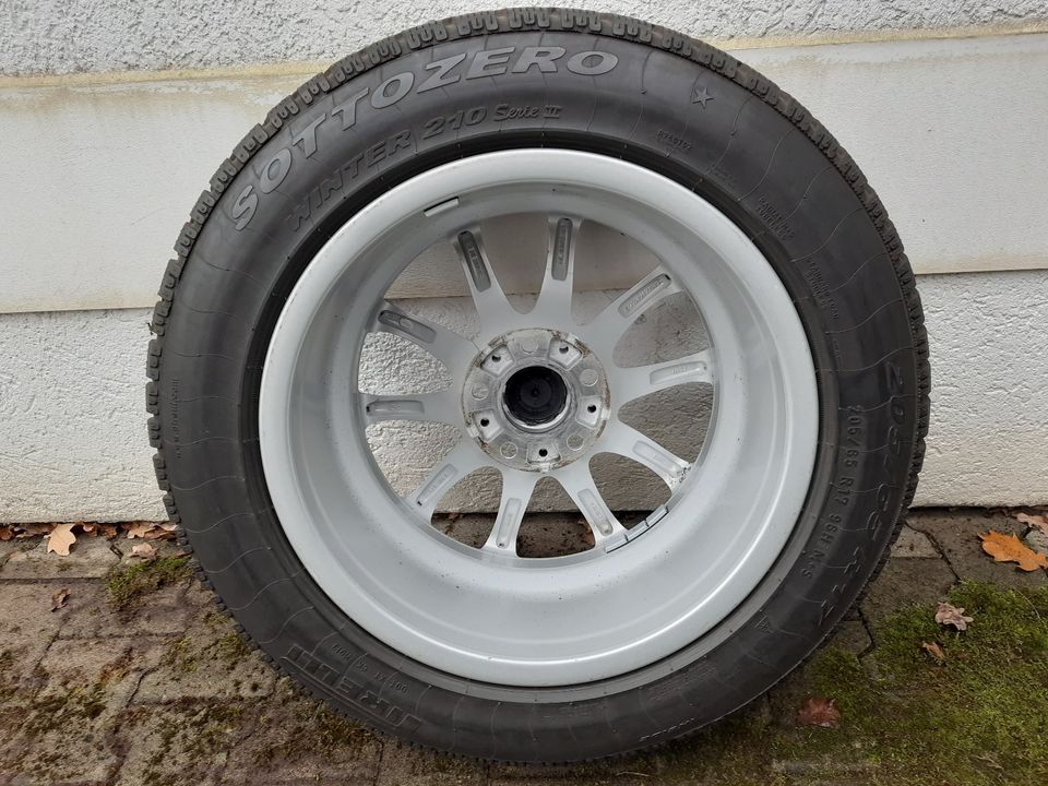 Original BMW Felgen mit Winterreifen 17 Zoll Pirelli 205/65/R17 in Kulmbach