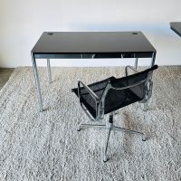 Schöner, kleiner USM Haller Schreibtisch | 125cm x 75cm | inklusive 19% Mehrwertsteuer | Büro Designklassiker Düsseldorf - Pempelfort Vorschau