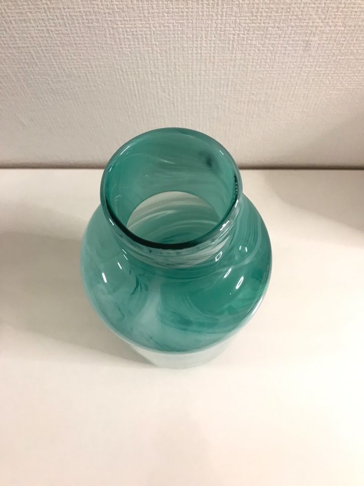 Vase Glas Türkis in Nümbrecht