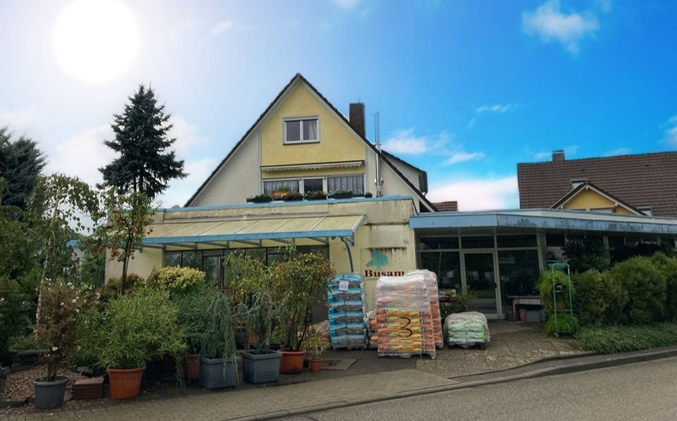 ***Renovierungsbedürftiges, vermietetes Haus mit Ladengeschäft in Lautenbach: Potenzial für Investoren, Geschäftsleute oder Eigennutzer*** in Lautenbach