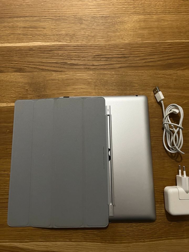 Apple iPad 2 16GB Silber (MC769FD/A) in Hainburg