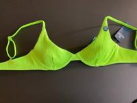 Hollister Bikinioberteil gerippt mit Bügeln Gr. XS NEU Neongrün Rheinland-Pfalz - Oppenheim Vorschau