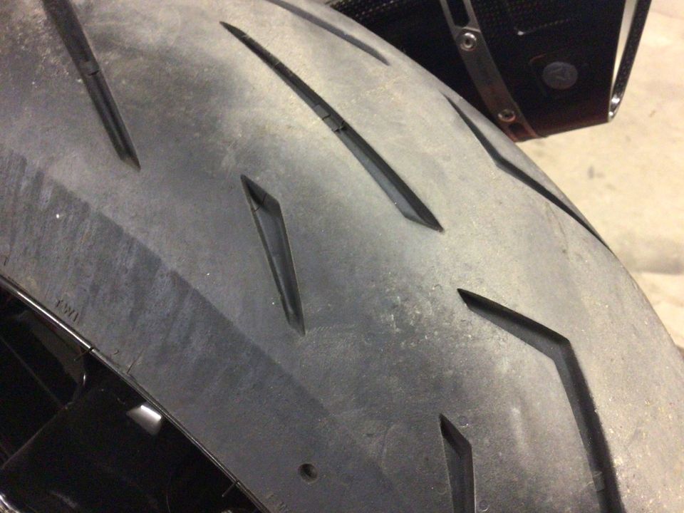 Reifen Pirelli Diablo Rosso Corsa 180/55-17 120/70-17 300€ in Bad Abbach