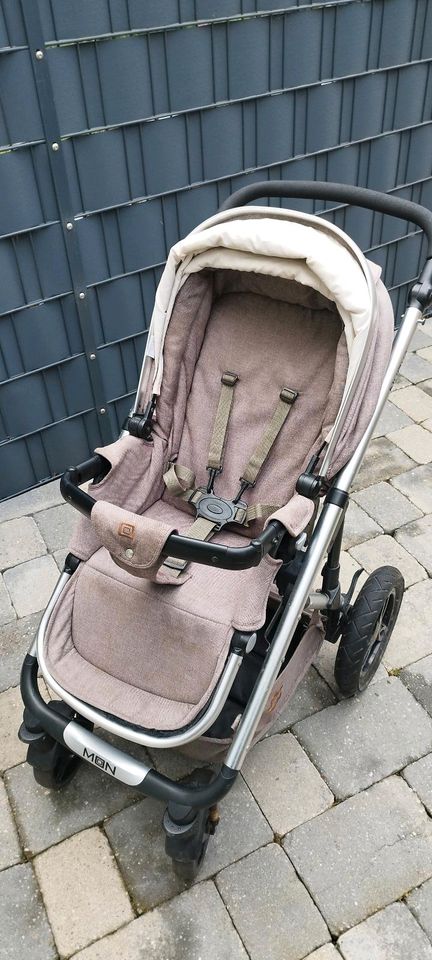 Moon Kinderwagen in Marl