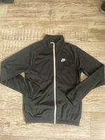 Nike Jacke Größe S Essen - Essen-Kray Vorschau