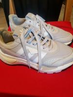 Adidas Sneaker grau neu Niedersachsen - Burgdorf Vorschau