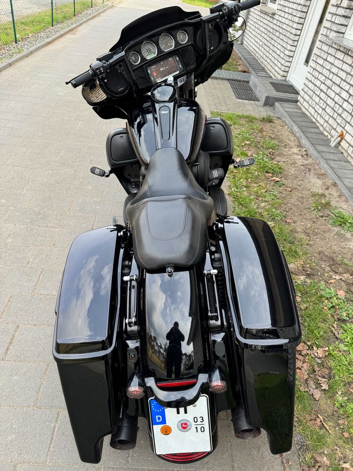 Harley Davidson Street Glide 103 Ape 2016er ABS LED Stretchkoffer in Wedemark