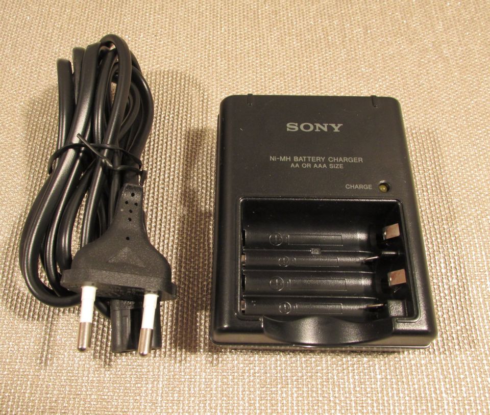 Sony Ladegerät  BC-CS2B  für Cybershot DSC-S800 in Lingen (Ems)