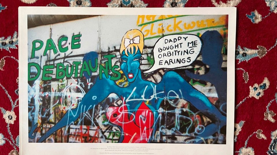 Drucke Graffities an der Berliner Mauer von 1989 in Korntal-Münchingen