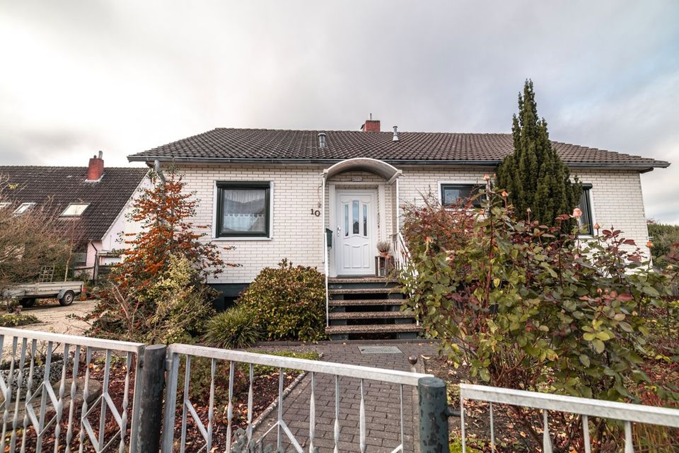 Geestland-Langen // Modernisierter Bungalow auf großzügigem Erbpachtgrundtück in Langen