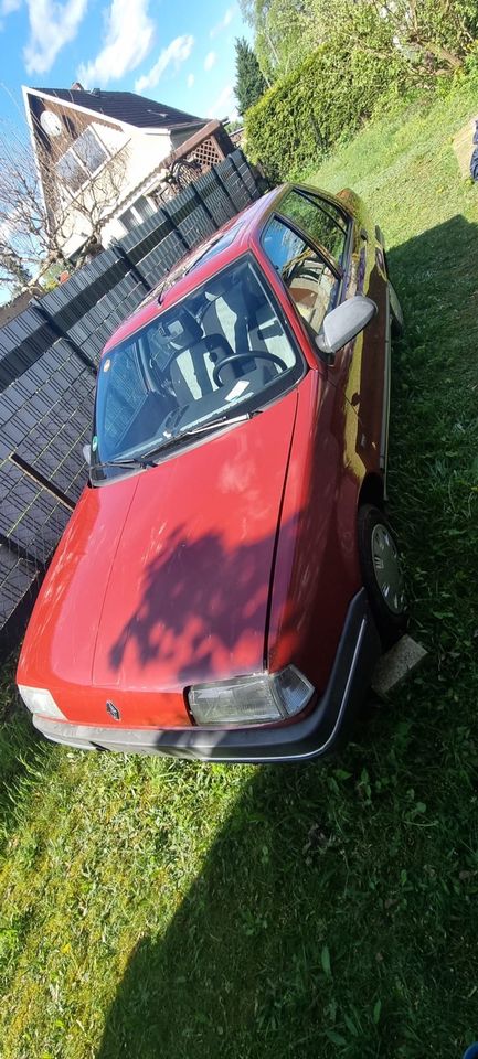 Renault 19 GTS Oldtimer sonder Preis per Anfrage in Rüdnitz