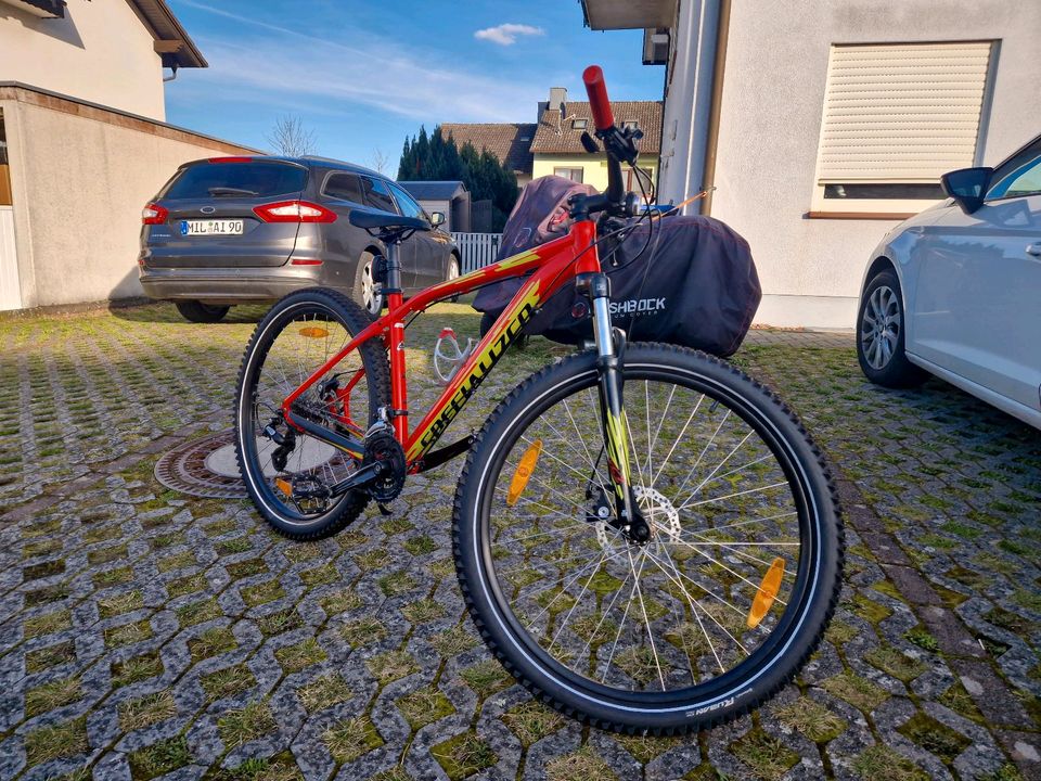 Specialized pitch rahmen M 17.5  27.5 räder in Bürgstadt