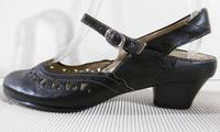 Theresia M. Leder Riemchen Sandalen dunkelbraun Gr.38 Neu Hessen - Wetzlar Vorschau