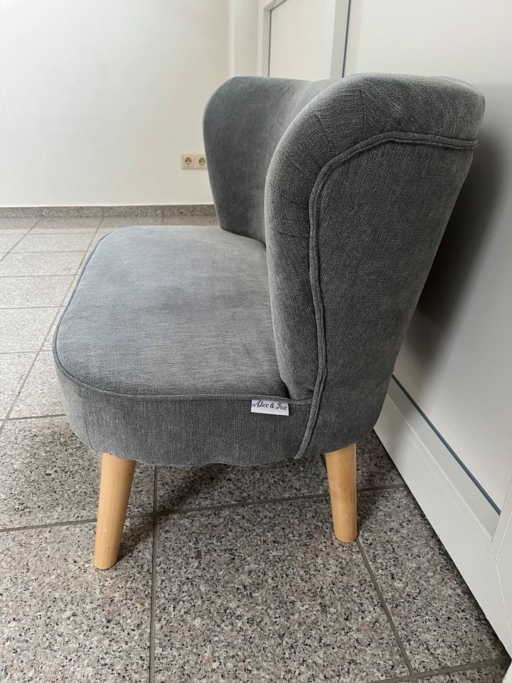 Kleines Sofa in Osnabrück