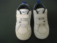 Nike Sportschuhe Schuhe Sneaker Größe 25 Aachen - Eilendorf Vorschau