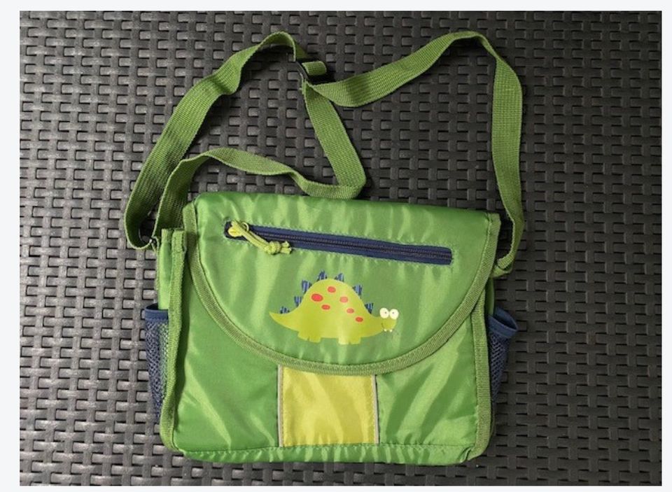 Fabrikneue Kindertasche (30 cm x 22 cm) in Wiesloch