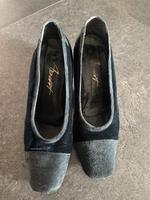 Pumps dunkelblau, samt, Gr.37,5 Bayern - Olching Vorschau
