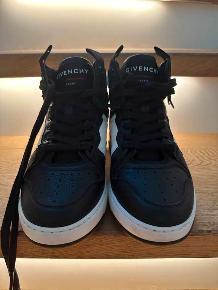 Givenchy Sneaker in Dresden