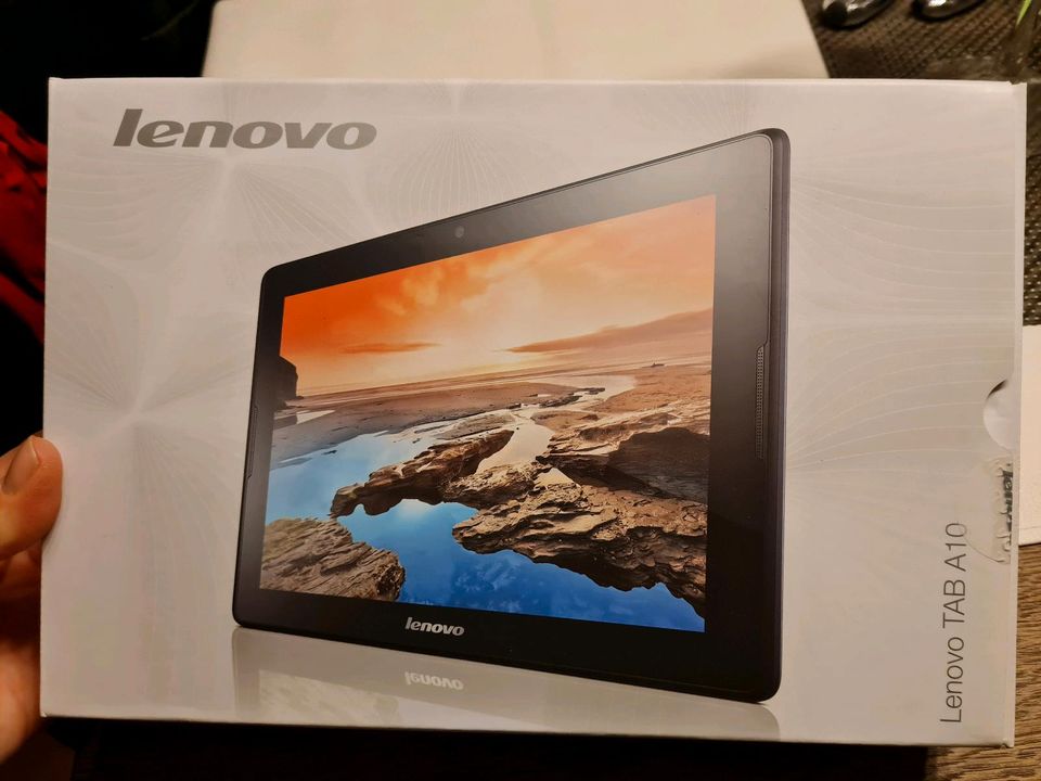 Tablett Lenovo A7600-F in Höxter