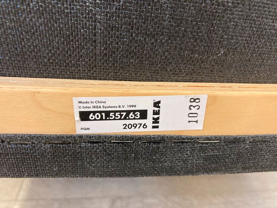 #A Ikea Poäng Sessel schwarz Freischwinger Geflecht Nackenstütze in Burgstädt