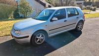 VW Golf 4 1,6l Bj 2002 silber klima 5Türer ca. 270.000 km defekt Rheinland-Pfalz - Idar-Oberstein Vorschau