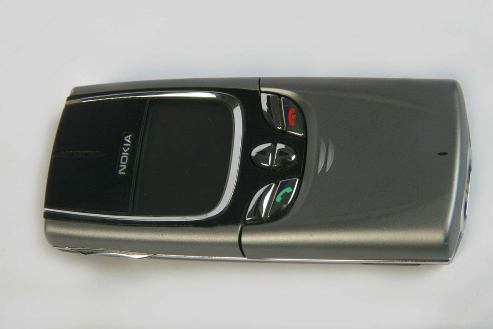 Nokia 8850 Handy Phone ohne Simlock Titan-Silber RARITÄT Bedienun in Berching