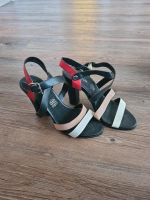 Hohe sandalen mit Riemen chic Berlin - Reinickendorf Vorschau