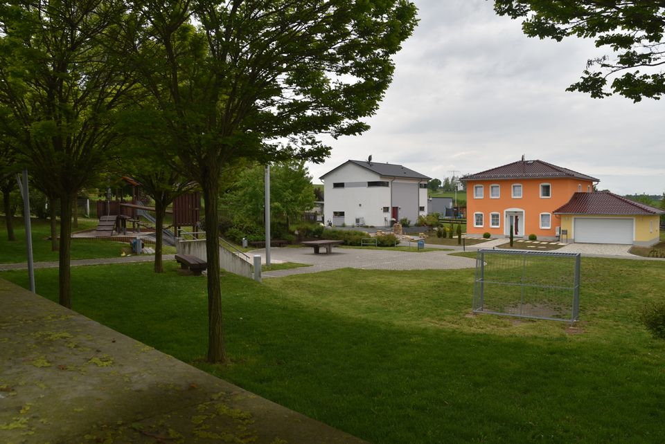 Wann, wenn nicht jetzt - aufgeteiltes Baugrundstück für 1 bis 6 sucht Bauherrengemeinschaft in Altenburg