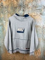 Nike Hoodie Vintage Pullover XS Oversized Retro 90‘s Nordrhein-Westfalen - Rödinghausen Vorschau