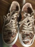 Tolle Schuhe mit schönem Rosenmuster von Tamaris Niedersachsen - Rinteln Vorschau