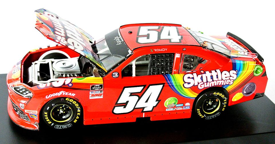 COTA Win #54 Xfinity NASCAR´21 Skittles Gummies - Kyle Busch 1:24 in Bad Oeynhausen