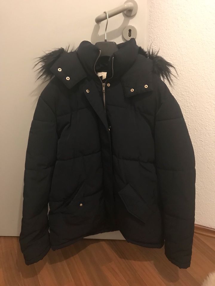 Damen-WinterJacke H&M in Bergkamen